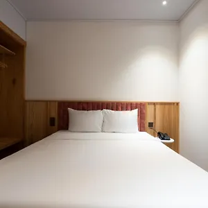 https://haven-hut-riverside.hotelsvungtau.com